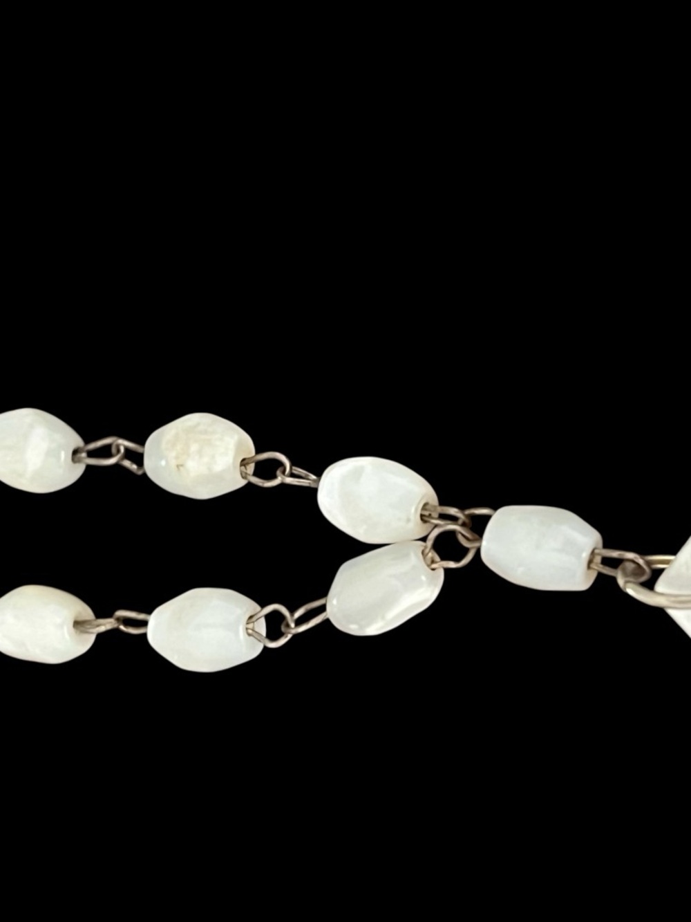 Vintage Mother of Pearl Beaded Necklace With Hand Carved Star of David - Picture 10 of 15